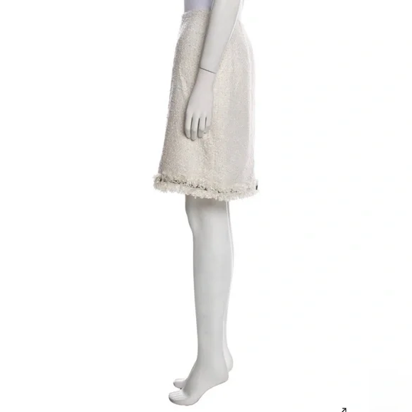 Escada Cream Skirt - Picture 3 of 3